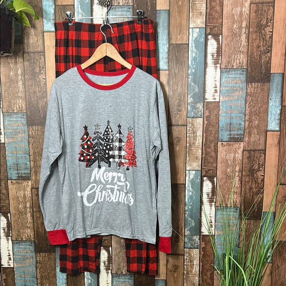 None Other - Gray Christmas Tree Pajama Set - XL